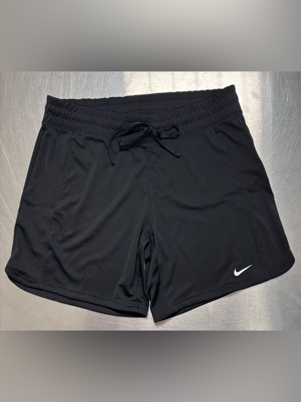 Nike Women's Dri-FIT Attack Training Shorts - Size Small